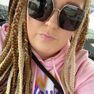 Meet your Posher, Candice